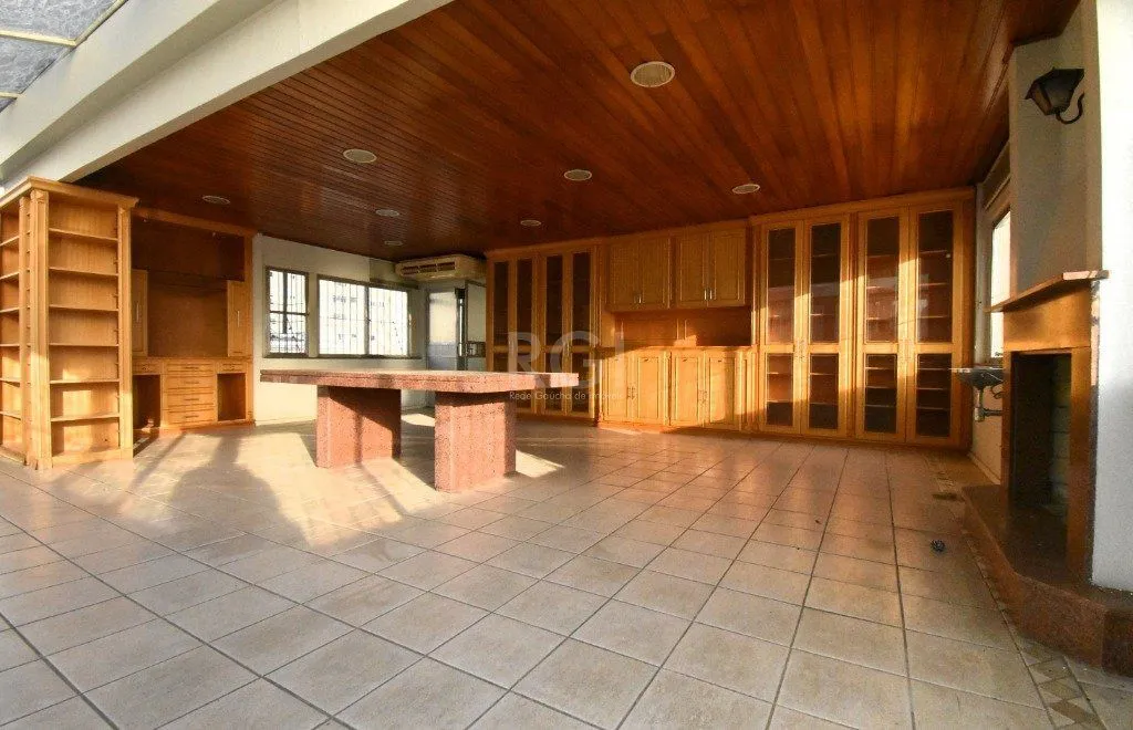 Imagem Conjunto/Sala para Venda - 185.33m², 0 dormitórios, Bom Fim