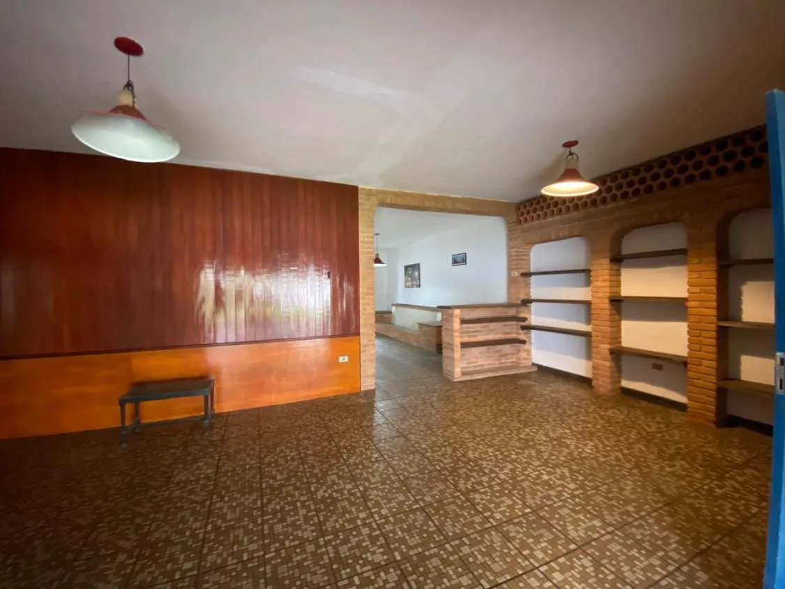 Imagem CASA INCRIVEL A 60 METROS DO MAE A VENDA NO CENTRO