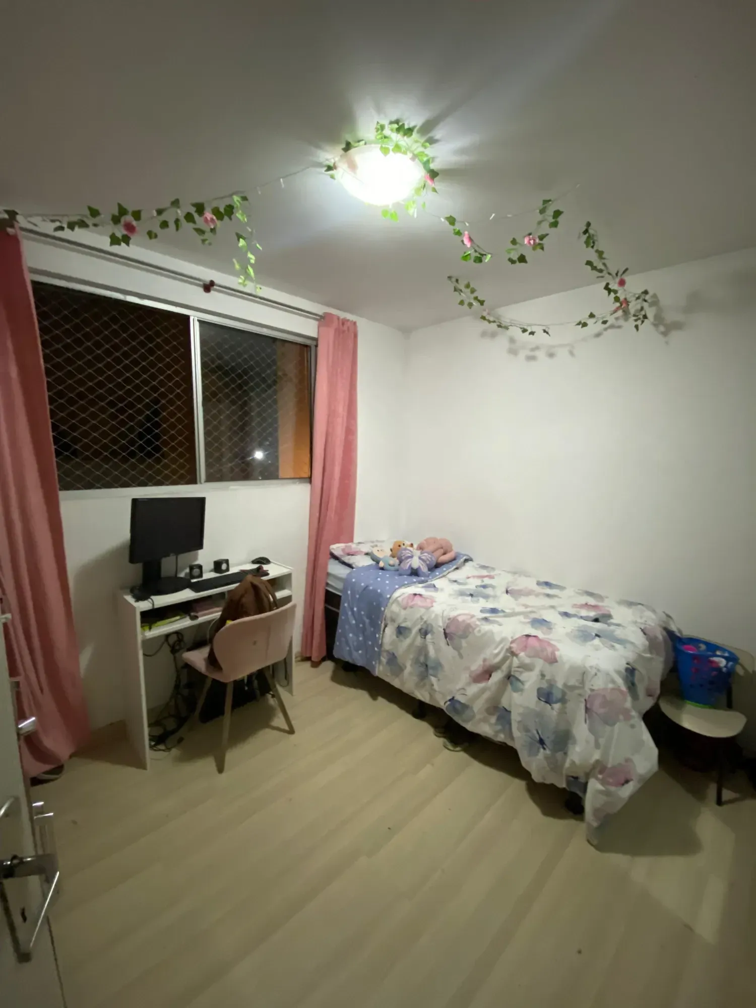 Imagem Apartamento com 2 Quartos à Venda, 42 m² em Tatuquara - Curitiba
