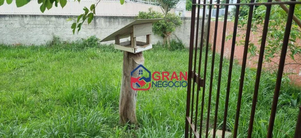 Imagem Casa espaçosa à venda - Novo Mundo Curitiba/PR