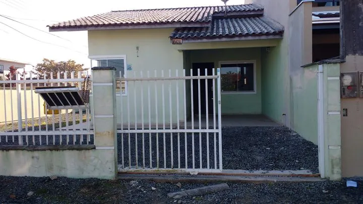 Casa com 2 Quartos à Venda, 60 m² em Espinheiros - Joinville