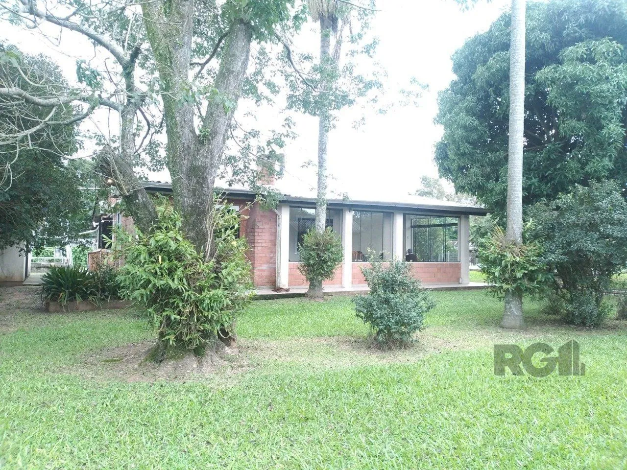 Imagem Sitio 4 dormsw, 1 suíte, vaga de garagem Bairro Sítio Ipiranga