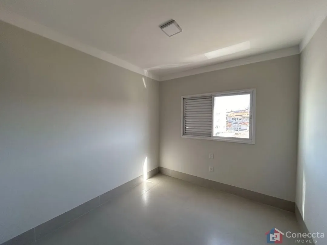 Imagem Apartamento com 3 dormitórios à venda, 105 m² por R$ 680.000,00 - Sobradinho - Patos de Minas/MG