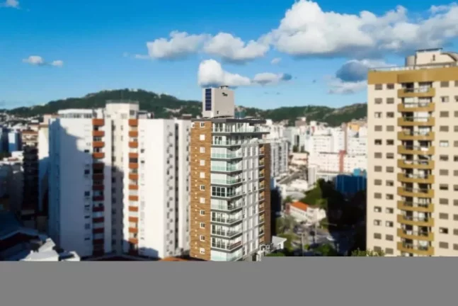 Imagem Viva o Centro de Florianópolis! Pedalar até o trabalho. Almoçar com a família. Admirar o mar sem...