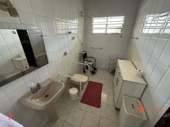 Imagem Charmoso apartamento de 3 quartos em Pinheiros, São Paulo-SP: 155,00 m! Para reformar!