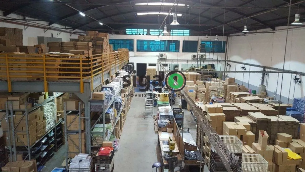 Imagem GALPÃO COMERCIAL 1.000 m² - 8 VAGAS - LOCALIZAÇÃO PRIVILEGIADA