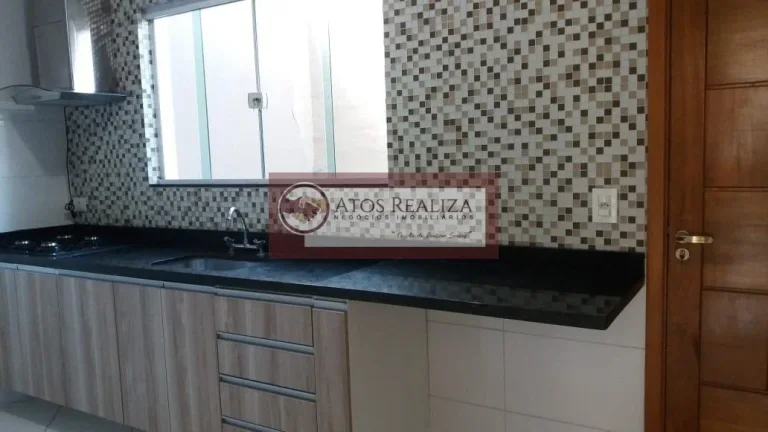Imagem Vendo Oportunidade no bairro pedreira. Vendo Lindo Sobrado no bairro Pedreira, 3 dormitórios, sendo 1 suíte, sala estar e sala de jantar amplas de 9m2 cada, 4 banheiros, 2 vagas de garagem, valor de super Oportunidade R$ 560.000, Confira.