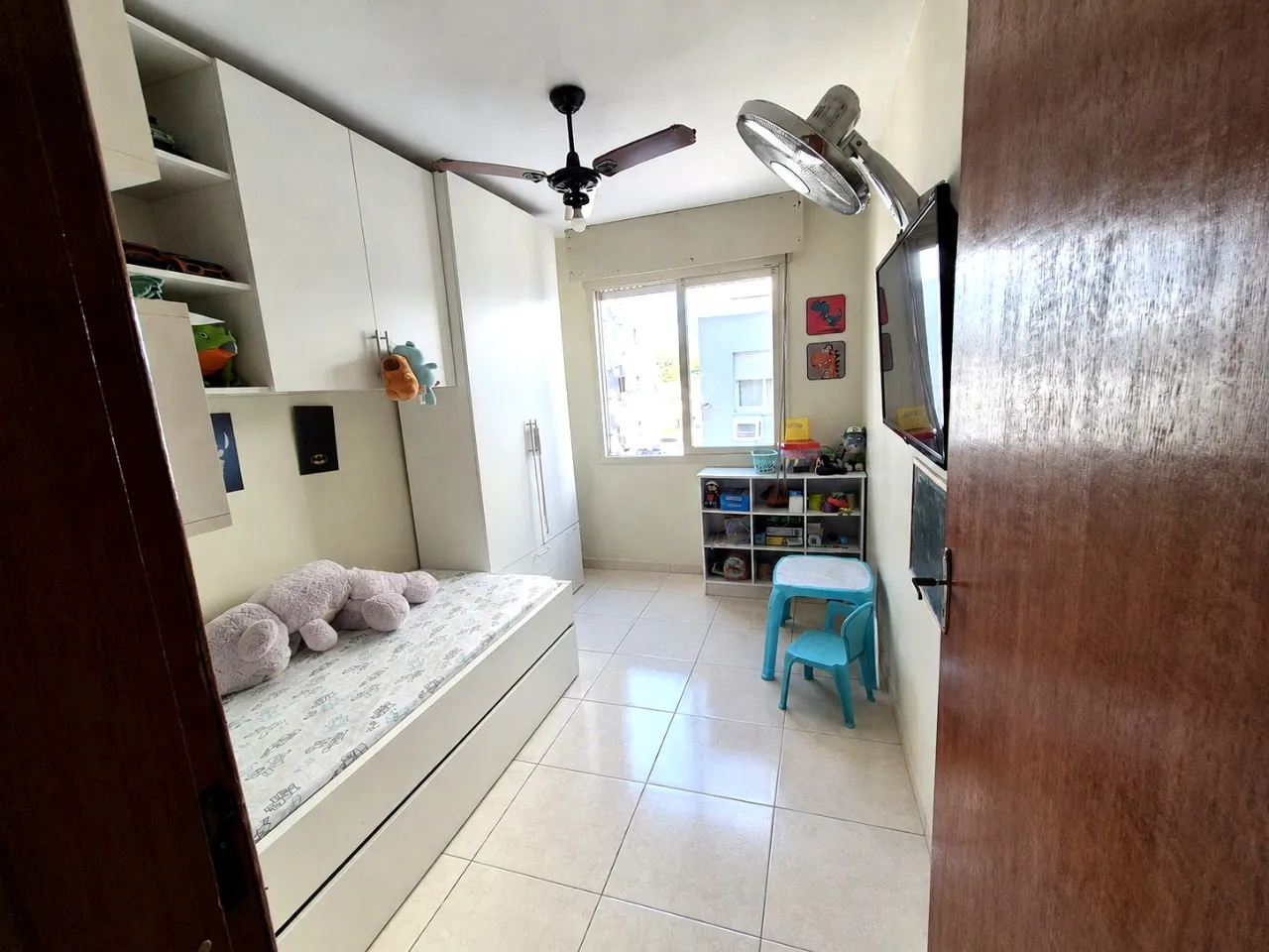 Imagem Apartamento 2 dormitórios, semi-mobiliado, para locação no Jardim Dona Leopoldina. Térreo elevad...