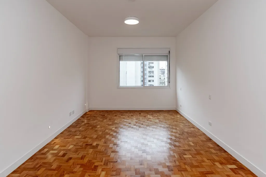 Imagem Apartamento à venda em Higienópolis, São Paulo-SP: 3 quartos, 2 suítes, 2 banheiros, 2 vagas, 230m² de área.