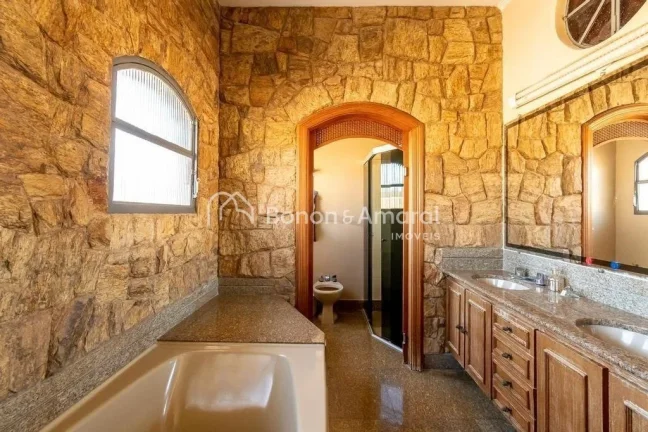 Imagem Casa à venda no Parque Taquaral, em Campinas/SP. Com 4 dormitórios, sendo 2 suítes com closet e h...
