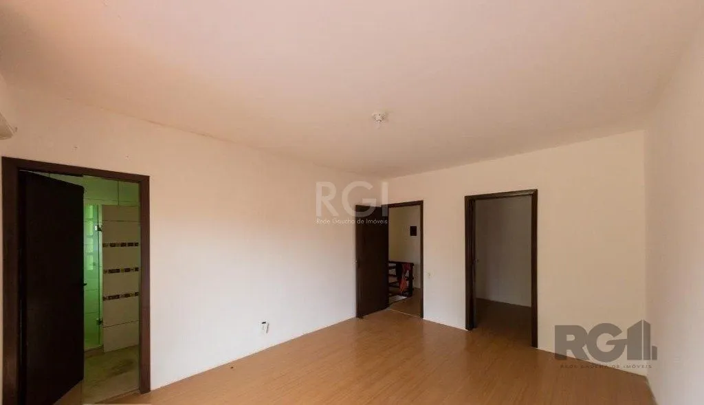 Imagem Casa para Venda - 450m², 4 dormitórios, sendo 3 suites, 5 vagas - Nonoai