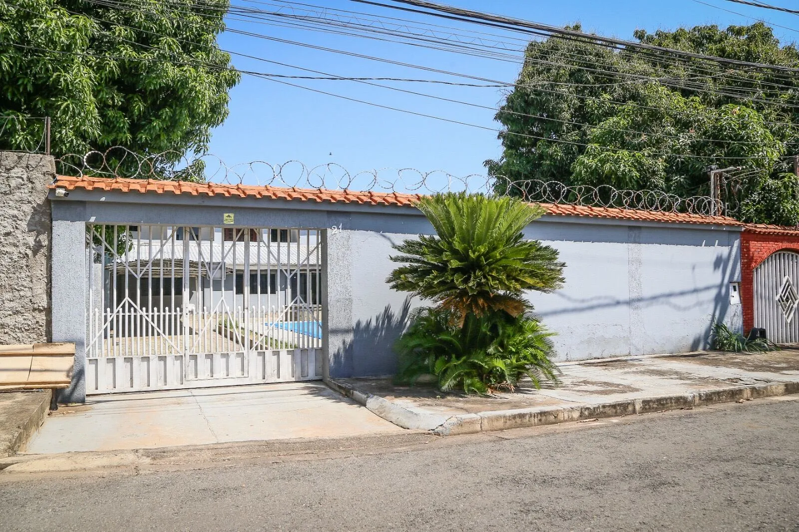 Imagem Sobrado, 3 suítes com piscina no Santa Marta | Venda ou Locação | Cuiabá-MT