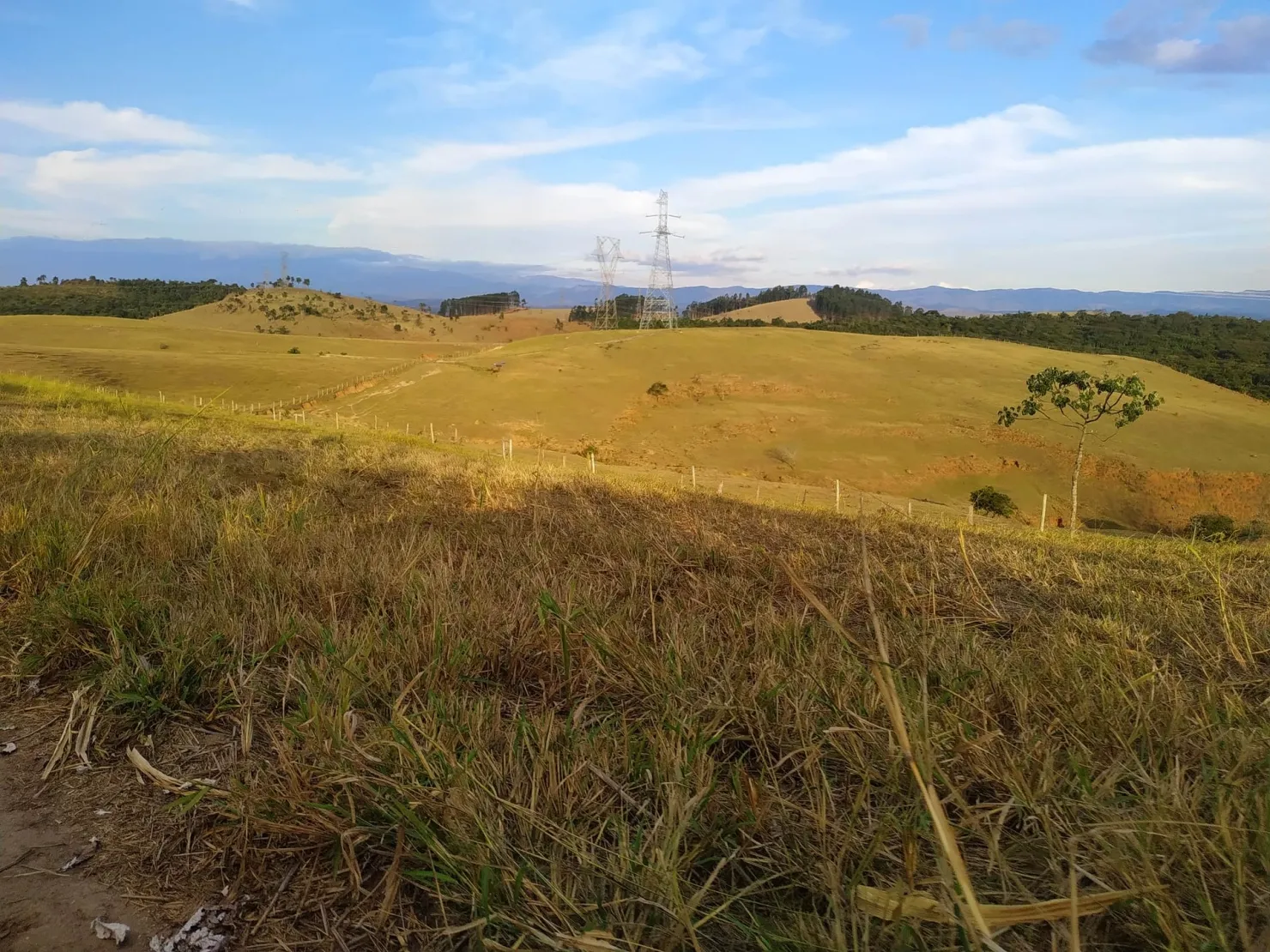 Imagem Chácara à venda 3 Quartos, 1 Suite, 4840000M², Zona Rural, Cachoeira Paulista - SP