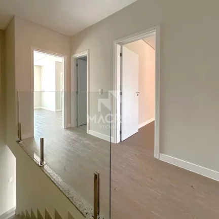 Imagem Geminado Sobrado | Ilha da Figueira | Suíte + 2 quartos | 160m²