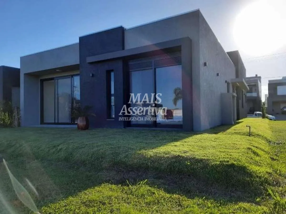 Imagem Casa para Venda em Capão Da Canoa / RS