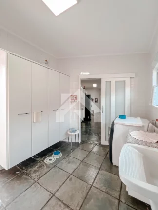 Imagem Casa de Condomínio em Alphaville - Santana de Parnaíba, SP