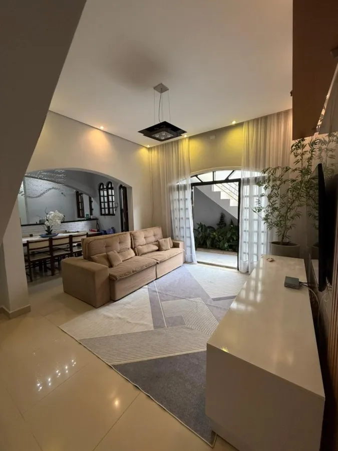 Imagem Casa para Venda em Mongaguá, Jardim Praia Grande, 4 dormitórios, 4 banheiros, 5 vagas