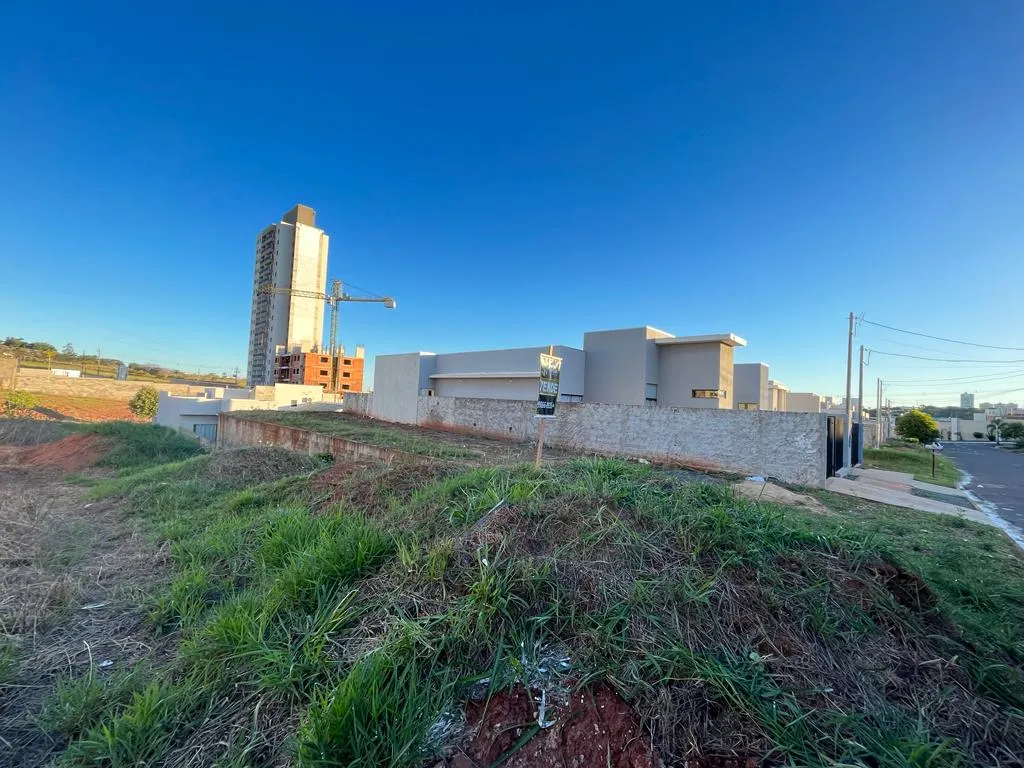Imagem Terreno 182m Umuarama-PR 131