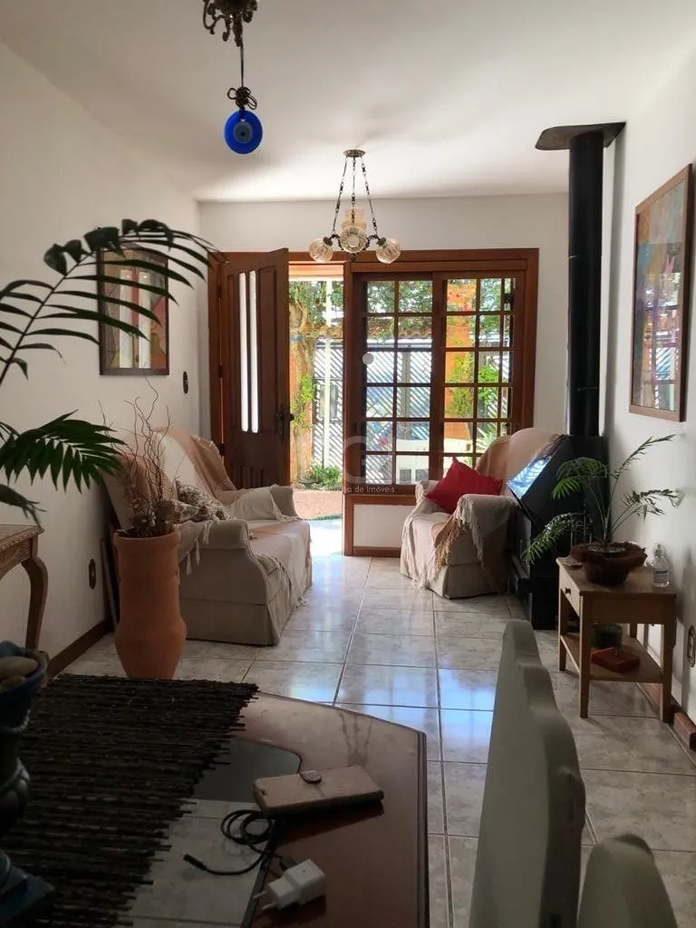 Imagem Casa para Venda - 178.5m², 3 dormitórios, sendo 2 suites, 2 vagas - Tristeza