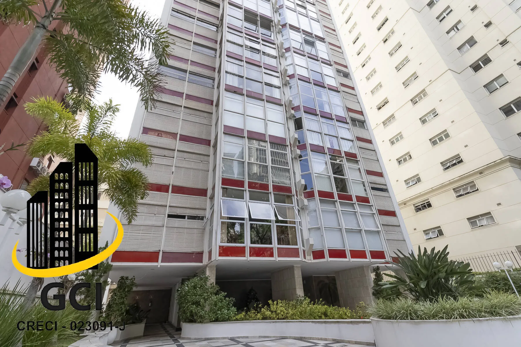 Imagem 141m2 reformado, com 3 suítes, e ao lado do Dante
