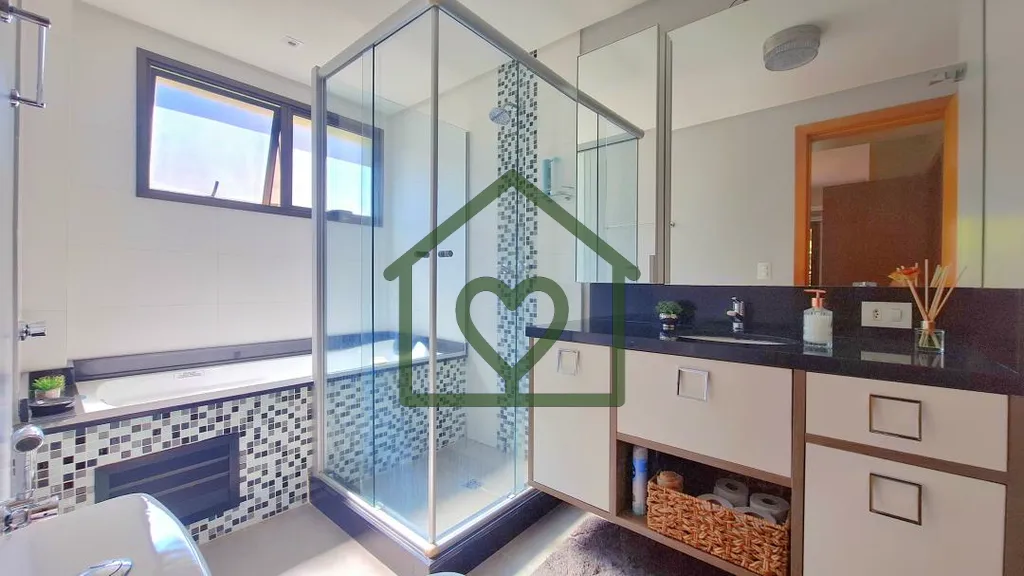 Imagem A/J BROKERS VENDE NO BAIRRO RIO BRANCO EM PORTO ALEGRE: 
 
 APARTAMENTO GARDEN TIPO CASA ? SEMIMOBIL...
