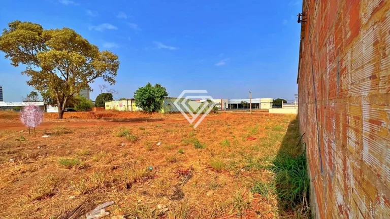 Imagem Lote Comercial de 1.800 m² na Av. Teotônio Segurado, na 401 Sul