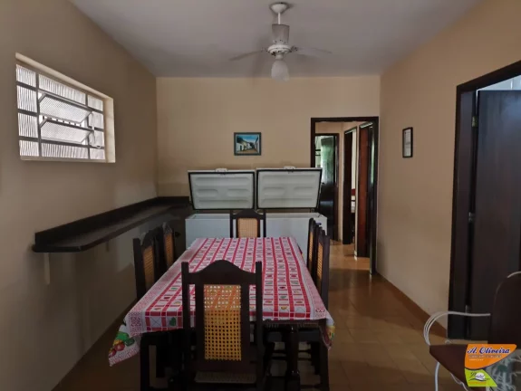 Imagem Linda casa +edícula próximo a praia