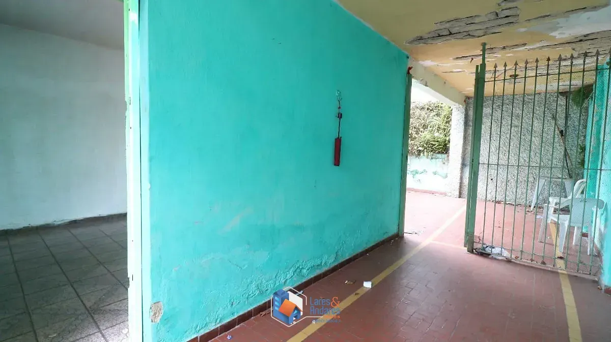 Imagem Casa para venda em Parque Peruche com 4 quartos, 197m²