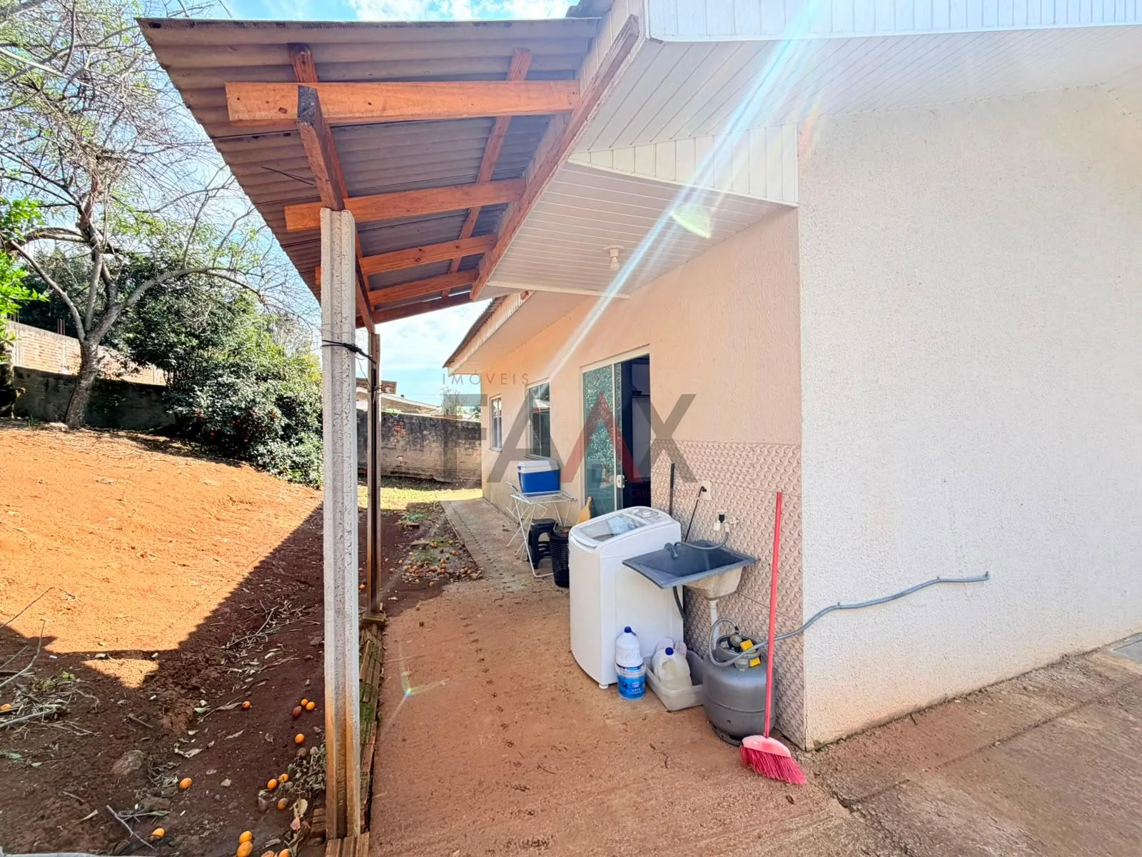 Imagem Casa à Venda no Bairro Vila Carli | Amplo Terreno de 630 m²