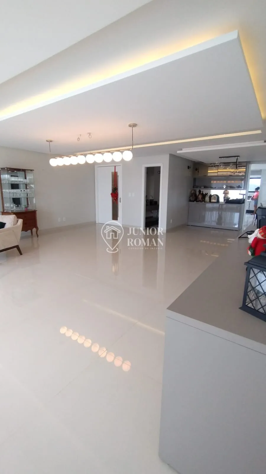 Imagem APTO 3 SUITES ÁREA GOURMET COND. EDIFÍCIO PALAZZIO VITORIA - RENATO GONÇALVES - BARREIRAS/BA