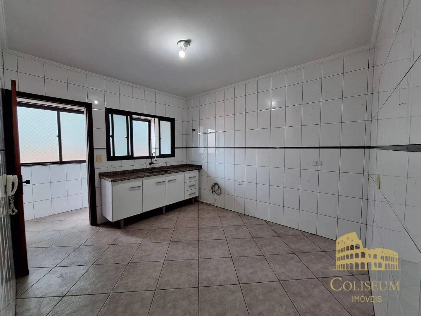 Imagem Apartamento com 3 dormitórios para alugar, 107 m² por R$ 4.000,00/mês - Canto do Forte - Praia Grande/SP