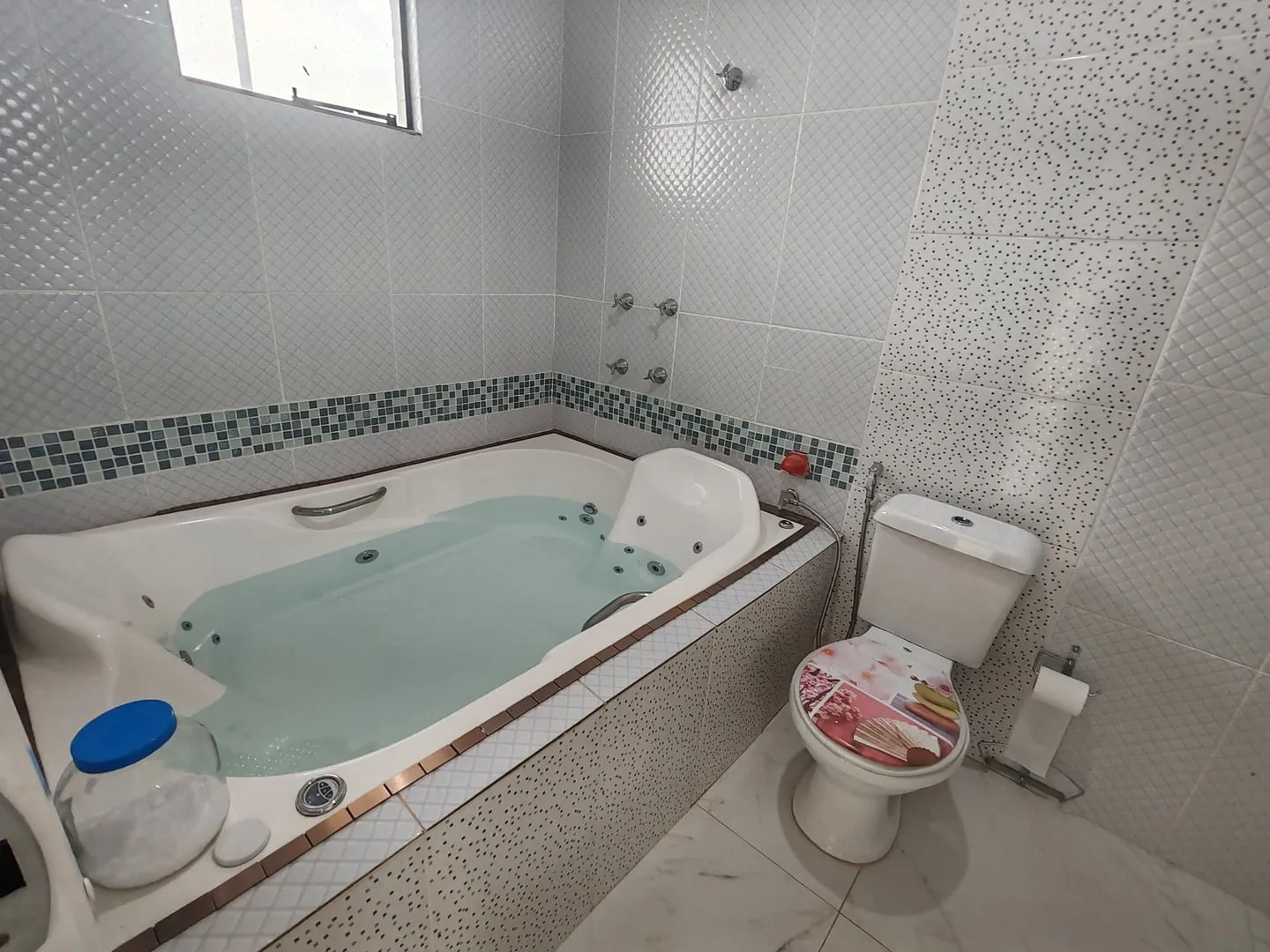 Imagem Prédio Residencial à Venda com 5 dormitórios no Parque Verde em Cascavel