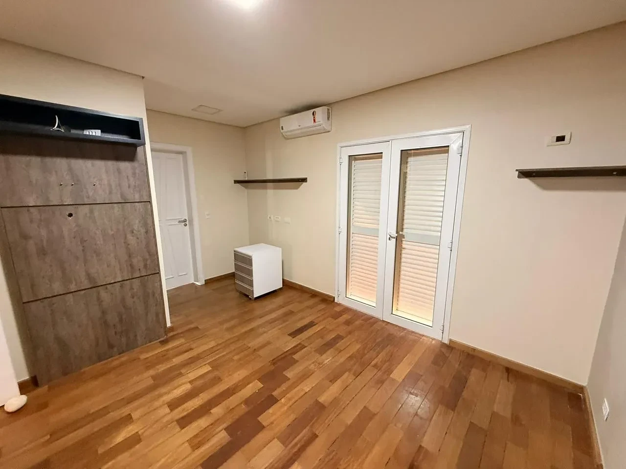 Imagem Sobrado com 4 Quartos à Venda, 494 m² em City América - São Paulo
