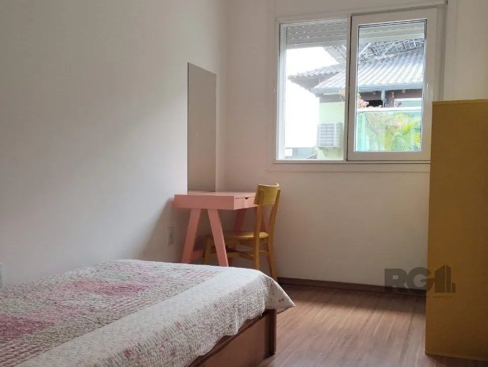 Imagem Casa para Venda - 178.4m², 3 dormitórios, sendo 1 suites, 2 vagas - Hípica