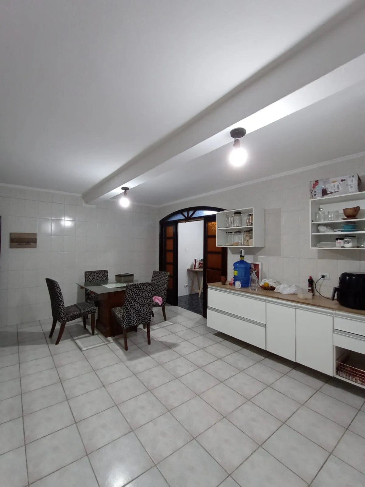 Imagem Sobrado a venda com 3 dorms sendo 1 suíte - Jardim Colonial