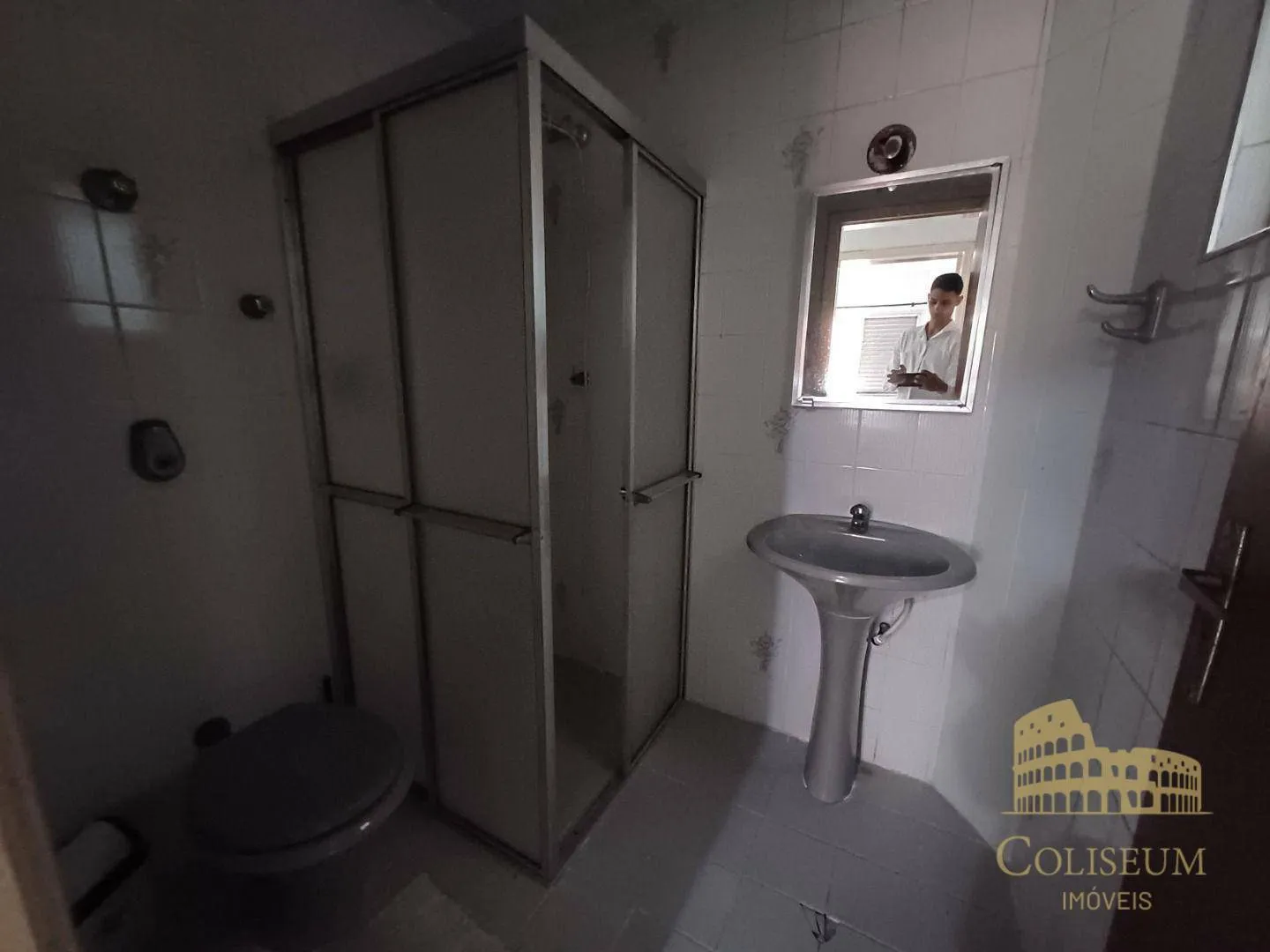 Imagem Apartamento com 2 dormitórios à venda, 76 m² por R$ 360.000,00 - Aviação - Praia Grande/SP