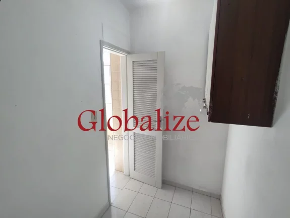 Imagem APARTAMENTO DE 2 DORMITÓRIOS COM DEPENDÊNCIA COMPLETA DE EMPREGADA NO BAIRRO DO EMBARÉ EM SANTOS (SP) POR R$.470.000,00