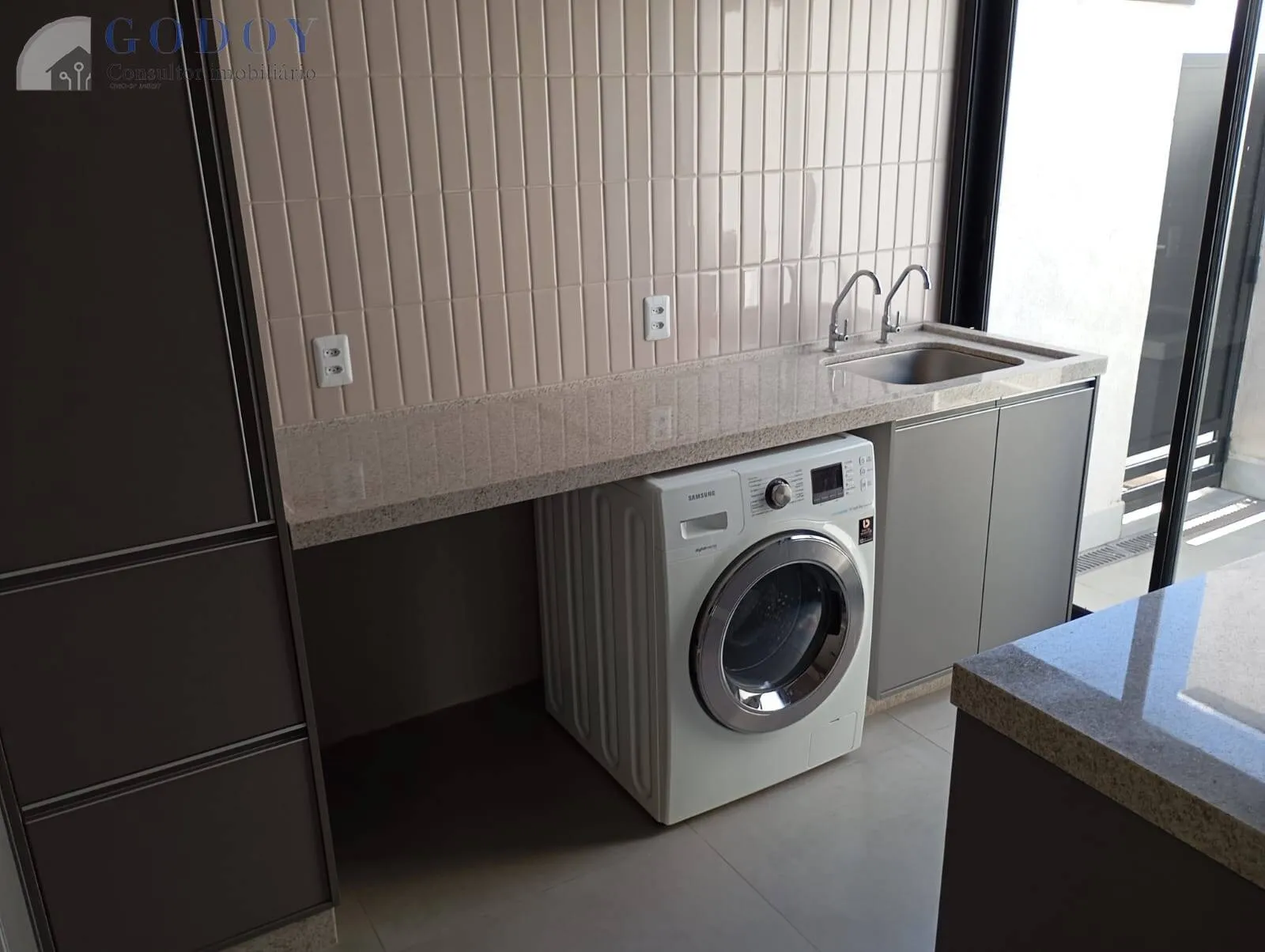 Imagem Exclusiva Casa Térrea - Conforto, Sofisticação e Amplo Terreno
