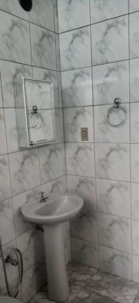 Imagem Casa no vista alegre, 4 quartos, quintal muito grande!!
