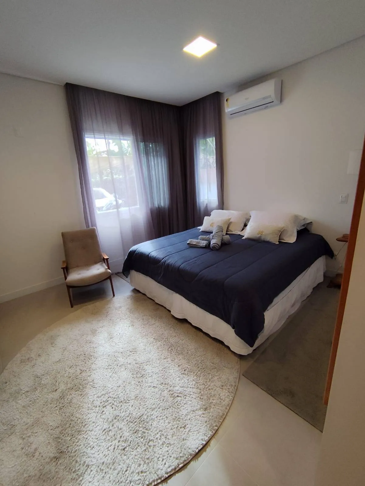 Imagem Casa com 2 Quartos para alugar, 175m² - Daniela