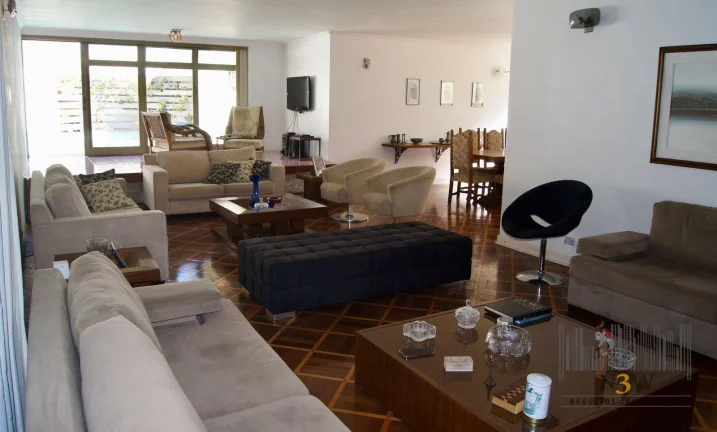 Imagem Casa à venda em Alto de Pinheiros São Paulo SP com 4 dormitórios, 2 suítes, 4 vagas de garagem e 377m² de área construída 602m².