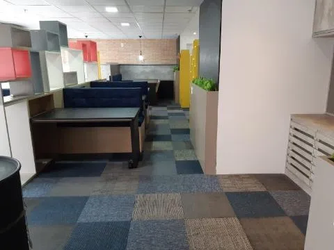 Imagem LOCAÇÃO DE SALAS COMERCIAIS MOBILIADAS NO EDIFÍCIO MARQUÊS BUSINESS CENTER, NA BARRA FUNDA/SP com 132m² e 4 vagas, sendo 100 m do metro. CONSULTE-NOS.