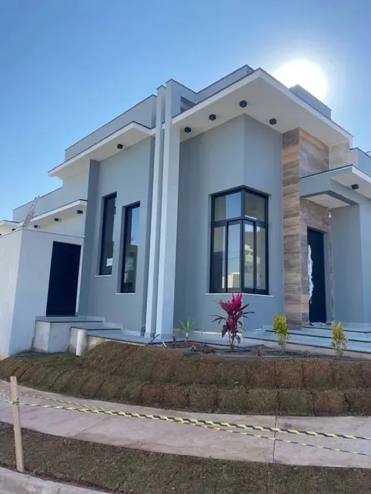 Foto do imóvel Casa térrea em um lote de esquina no condomínio Horto Florestal Villagio. em HORTO FLORESTAL, SOROCABA - SP
