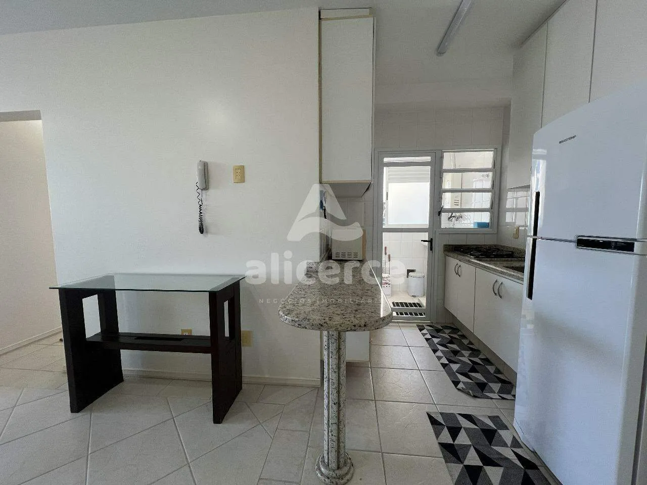 Imagem Apartamento à venda com 2 quartos 1 suíte, 64,44m² em Praia Brava Florianópolis
