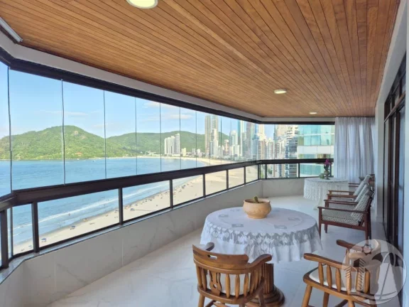 Foto do imóvel Apartamento Frente Mar com 4 quartos e 2 vagas Barra Sul BC em Avenida Atlântica