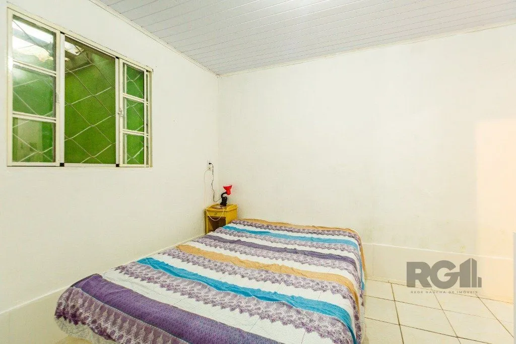 Imagem Casa de 4 Dormitório(s) Bairro Nonoai - Porto Alegre