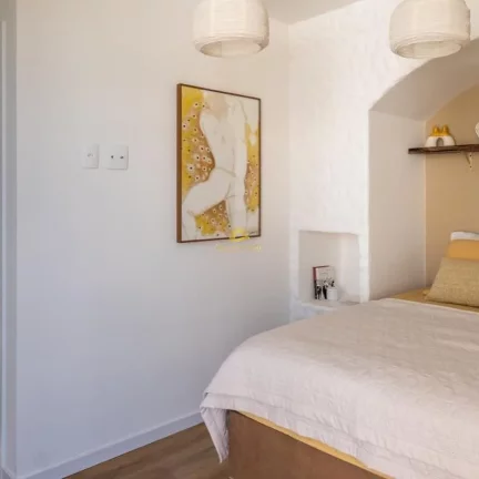 Imagem Descubra o ápice do luxo e do conforto nesta espetacular cobertura duplex, um verdadeiro refúgio c...