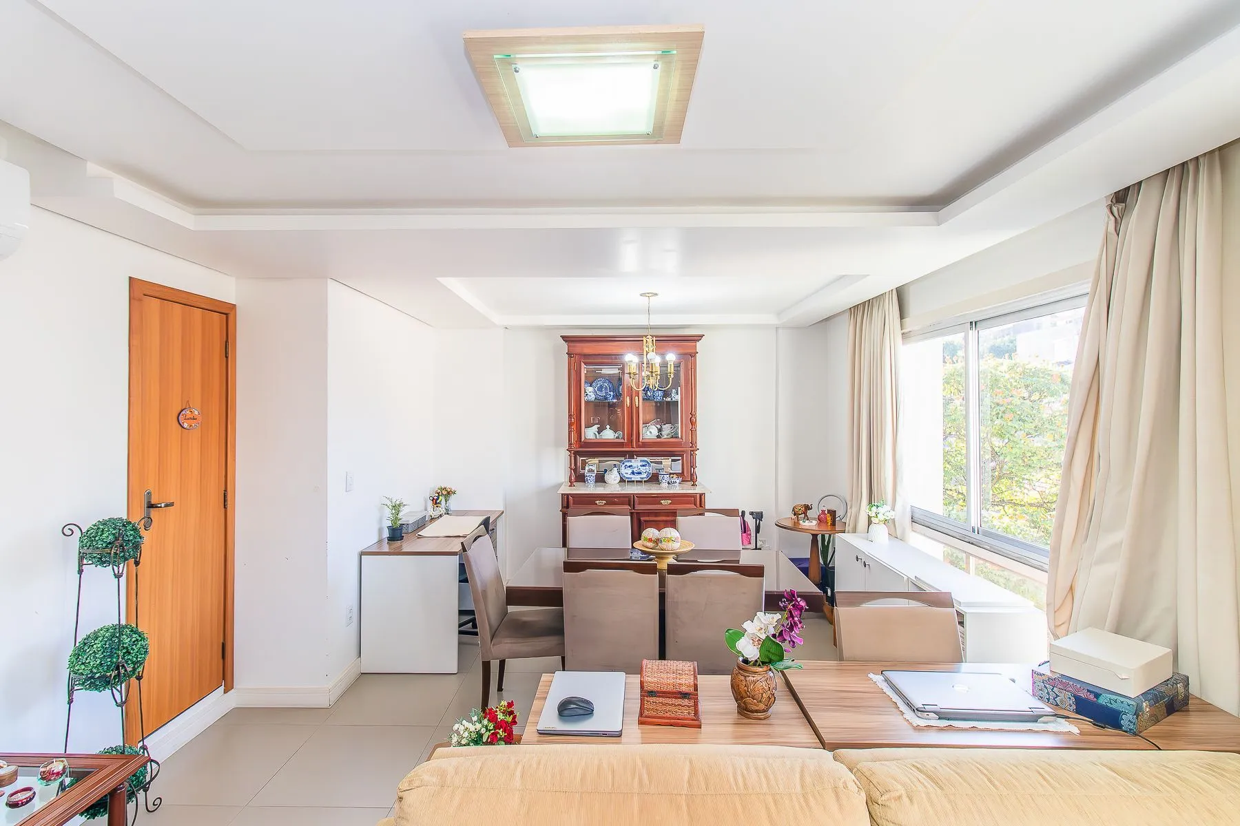 Imagem Apartamento para Venda - 103m², 3 dormitórios, sendo 1 suites, 1 vaga - Centro