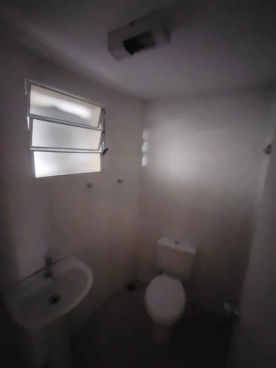 Imagem Galpão Comercial para Locação em Sorocaba-SP, Jardim Bertanha - 1 Sala, 1 Banheiro, 230m² de Área!