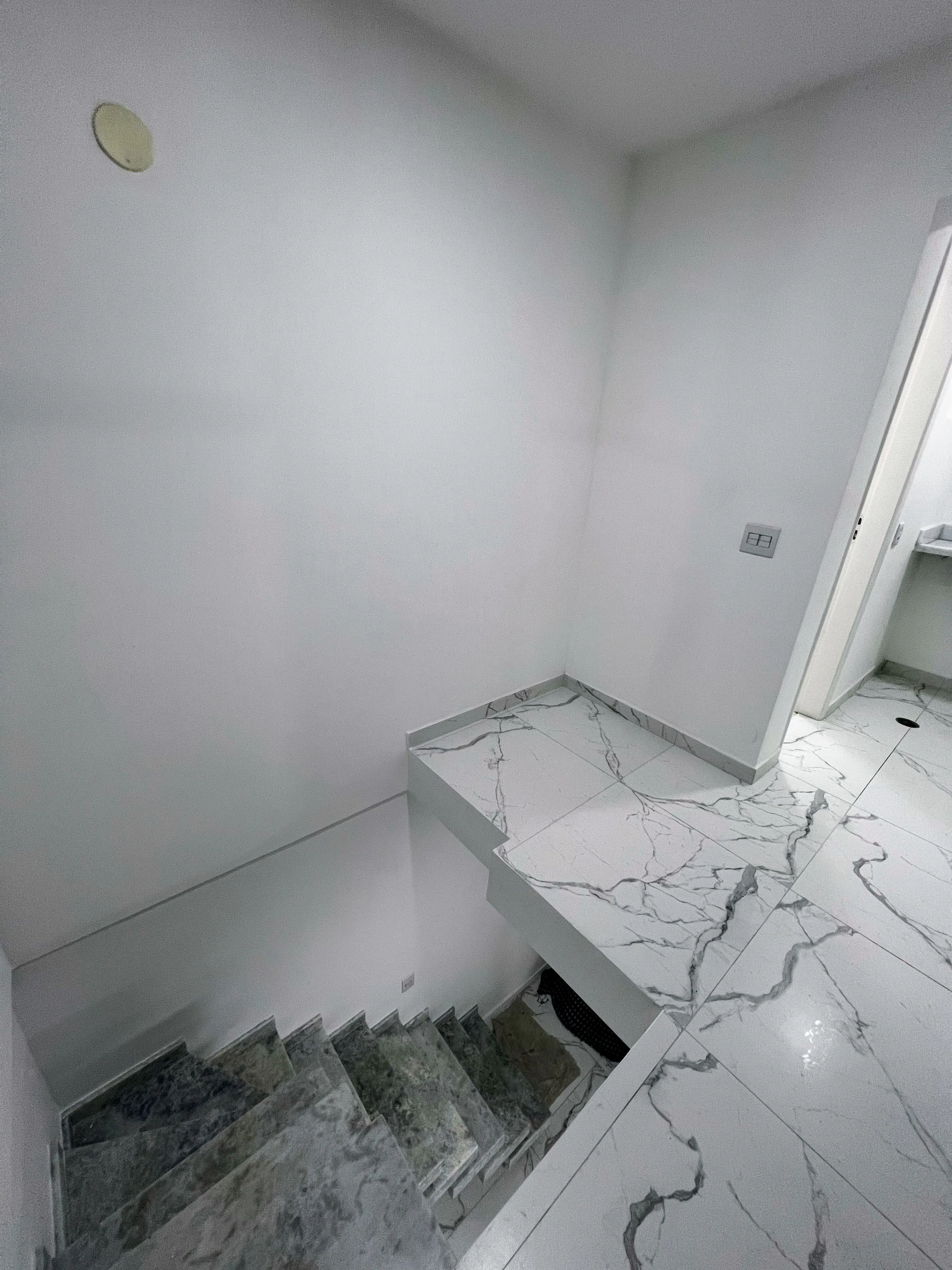 Imagem VENDO LINDO APARTAMENTO COBERTURA NO BAIRRO INTERLAGOS! (ZONA SUL-SP)